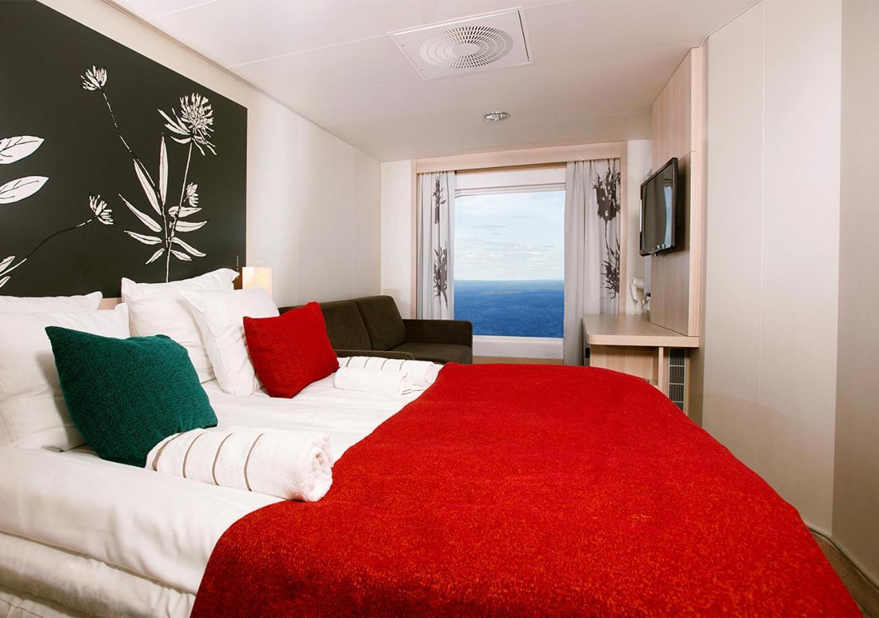 Viking Line Ferry Viking Grace - One-Way Journey From Turku To Stockholm Otel Oda fotoğraf